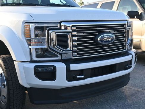Used 2022 Ford F450 Platinum w/ FX4 Off-Road Package image 21