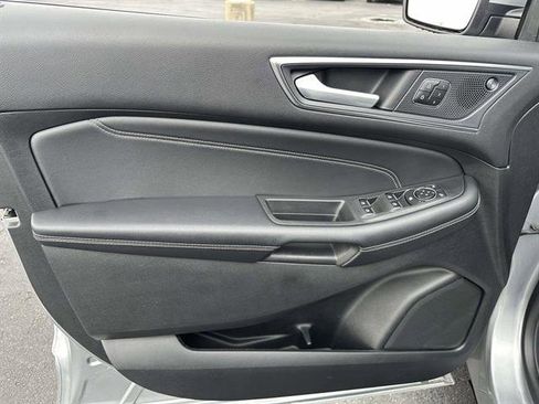 Used 2024 Ford Edge Titanium w/ Equipment Group 301A image 9