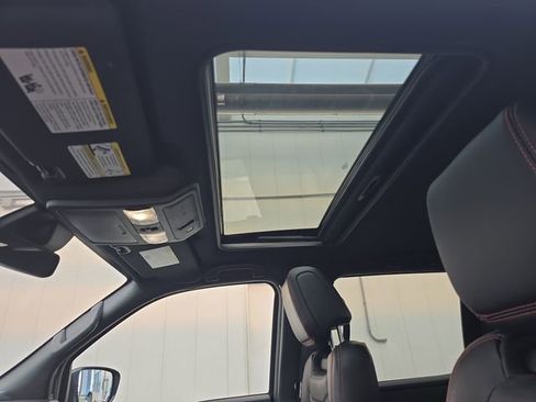 Used 2025 Nissan Frontier PRO-4X w/ Pro Premium Package image 21