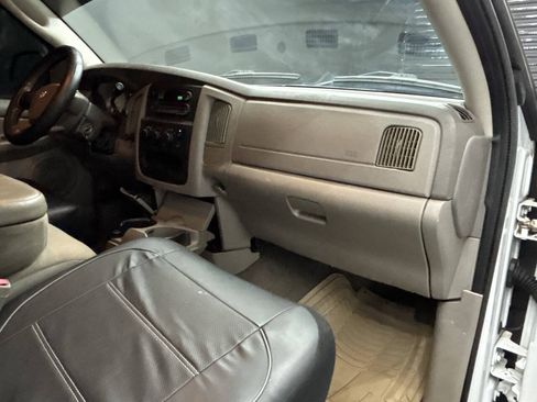Used 2005 Dodge Ram 1500 Truck SLT RWD image 27