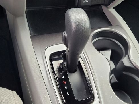 Used 2017 Honda Pilot LX image 21