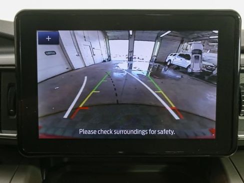 Used 2024 Ford Explorer XLT w/ Equipment Group 202A image 27