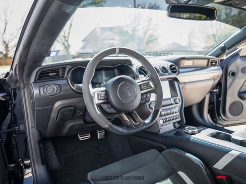 Used 2022 Ford Mustang Shelby GT500 w/ Technology Package image 26