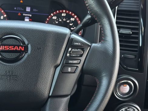 Used 2020 Nissan Titan PRO-4X AWD/4WD image 12