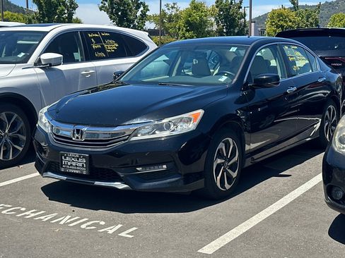 Used 2017 Honda Accord EX-L image 1