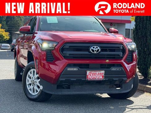 Certified 2025 Toyota Tacoma SR5 AWD/4WD image 1