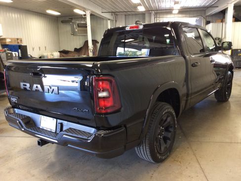 New 2025 RAM 1500 Big Horn AWD/4WD image 6