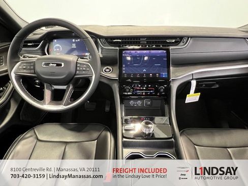 New 2025 Jeep Grand Cherokee Limited w/ Luxury Tech Group II image 17