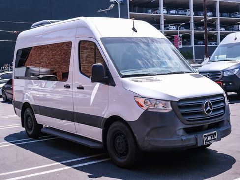 Used 2020 Mercedes-Benz Sprinter 2500 image 3