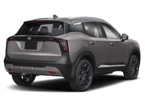 New 2026 Nissan Kicks SR AWD/4WD image 5