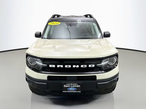 Used 2024 Ford Bronco Sport Outer Banks w/ Tech Package AWD/4WD image 2