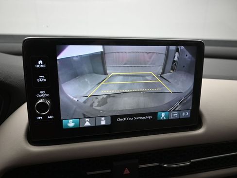 Used 2024 Honda HR-V EX-L image 3