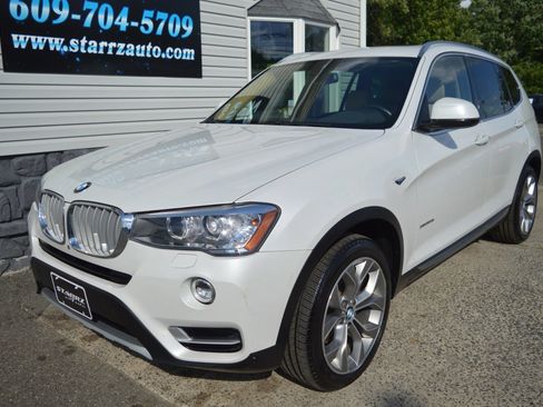 Used 2017 BMW X3 xDrive28i AWD/4WD image 1