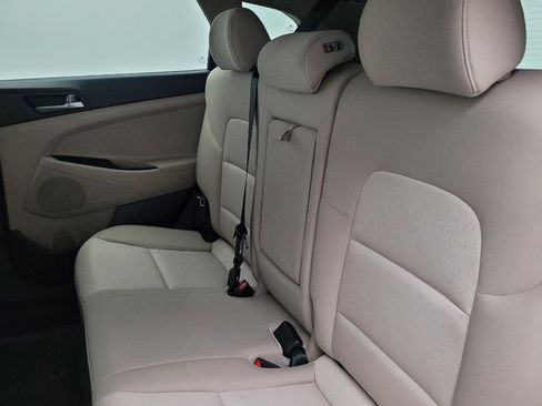 Used 2017 Hyundai Tucson SE image 18