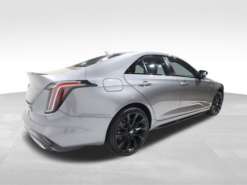 Used 2022 Cadillac CT4 Sport w/ LPO, ONYX Package AWD/4WD image 4