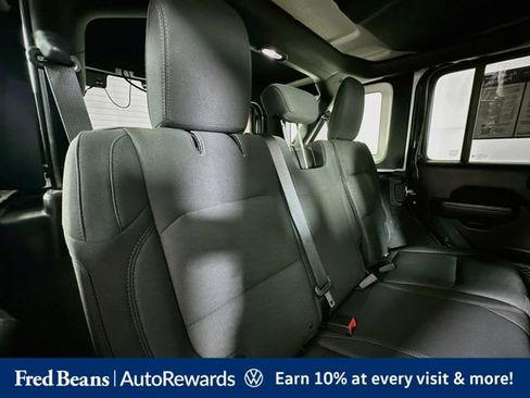 Used 2018 Jeep Wrangler Unlimited Sport S AWD/4WD image 31
