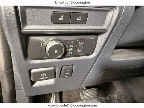 Used 2022 Ford Expedition Max Limited image 30