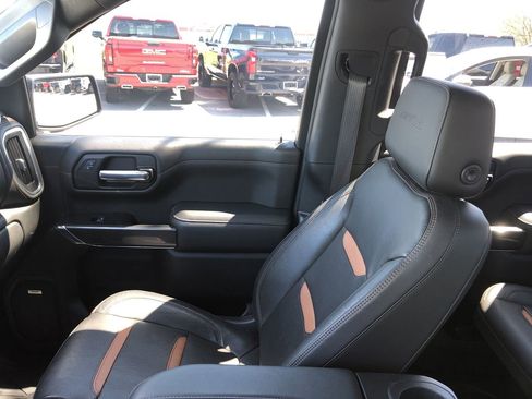 Used 2019 GMC Sierra 1500 AT4 w/ AT4 Premium Package image 30