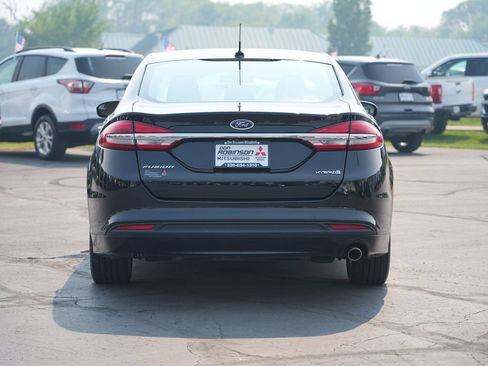 Used 2018 Ford Fusion S FWD image 4