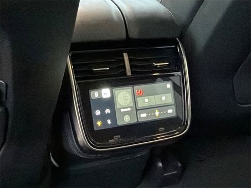 Used 2023 Rivian R1S Adventure image 23