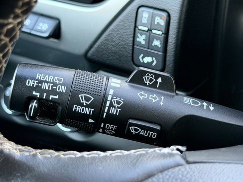 Used 2016 Chevrolet Suburban LTZ AWD/4WD image 39