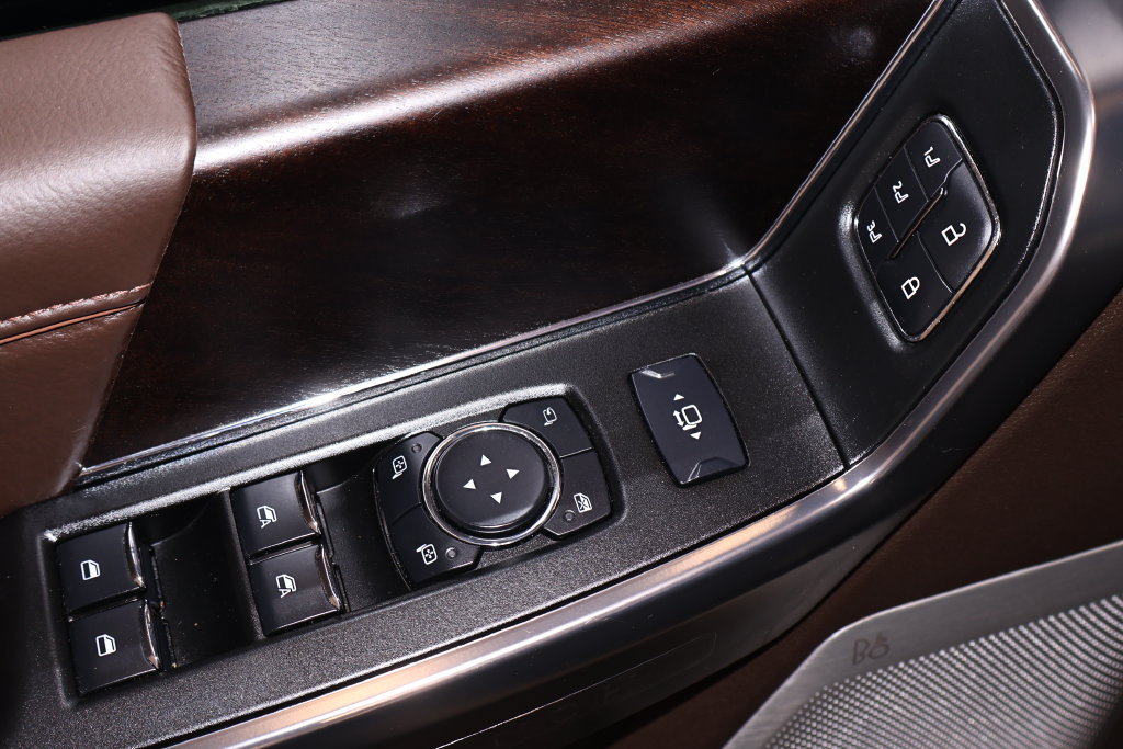 Certified 2024 Ford F350 King Ranch AWD/4WD image 12