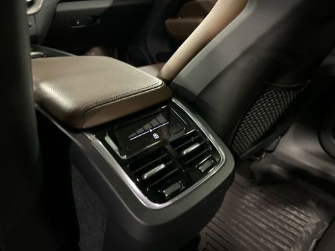 Used 2020 Volvo XC60 T6 Inscription w/ Protection Package Premier image 25