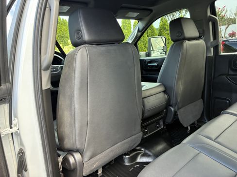 Used 2024 GMC Sierra 3500 Pro w/ Convenience Package AWD/4WD image 15