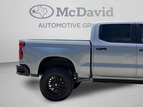 Used 2025 Chevrolet Silverado 1500 LT Trail Boss w/ Convenience Package II AWD/4WD image 35