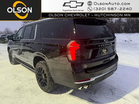 Certified 2025 Chevrolet Suburban High Country image 3