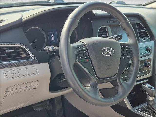 Used 2017 Hyundai Sonata Sport w/ Value Edition Package 02 FWD image 3