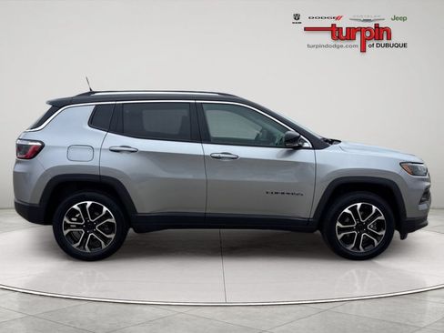 Used 2022 Jeep Compass Limited AWD/4WD image 6