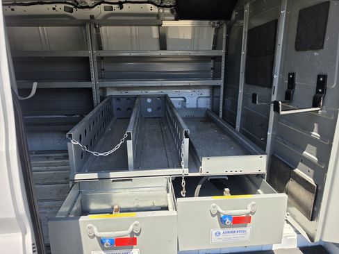 Used 2016 Ford Transit 250 130 Low Roof RWD image 12
