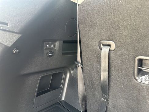 Used 2025 Kia Telluride S FWD image 25