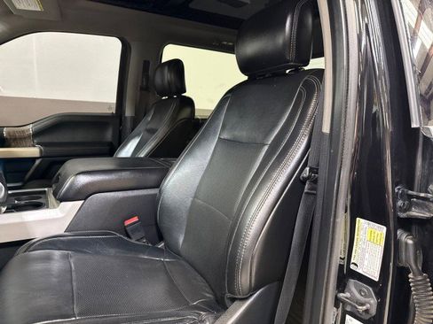 Used 2019 Ford F250 Lariat w/ Lariat Ultimate Package image 15