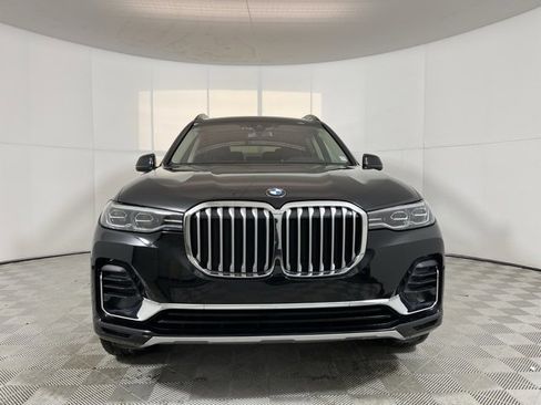 Used 2022 BMW X7 xDrive40i w/ Premium Package image 2