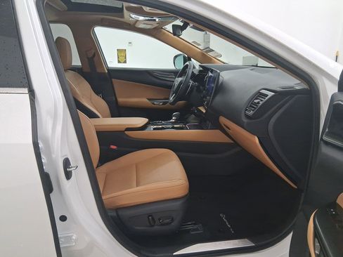 Certified 2025 Lexus NX 250 FWD w/ Premium Package image 33