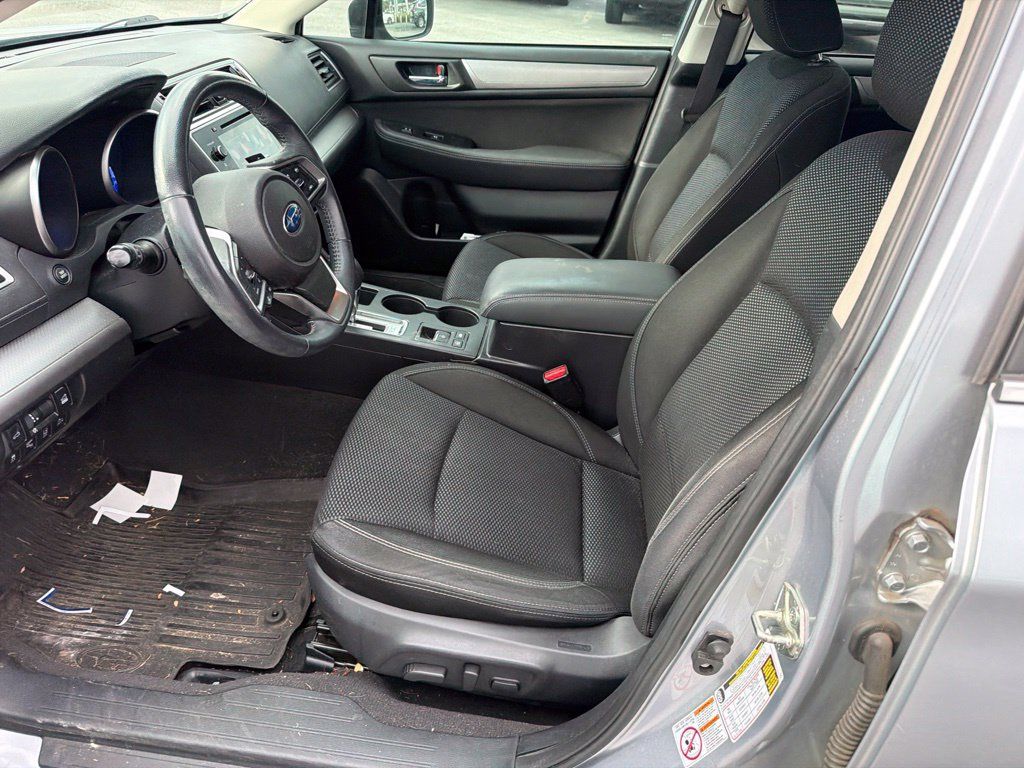 Used 2018 Subaru Outback 2.5i Premium AWD/4WD image 7