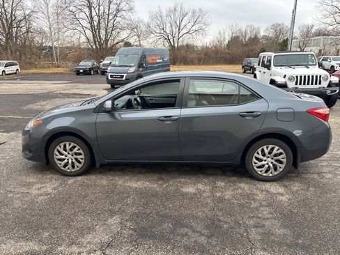 Used 2017 Toyota Corolla L image 5