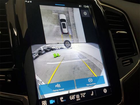 Used 2025 Volvo XC90 T8 Ultra w/ Protection Package Premier image 22