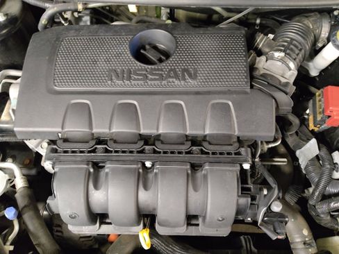 Used 2017 Nissan Sentra SR w/ SR Midnight Edition image 30