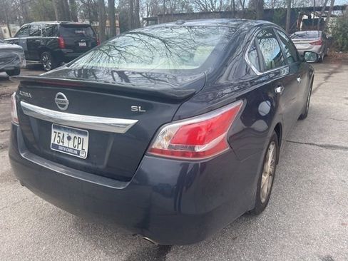 Used 2015 Nissan Altima 2.5 SL w/ Technology Package image 6
