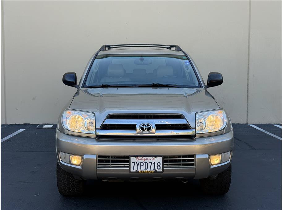 Used 2005 Toyota 4Runner SR5 RWD image 3