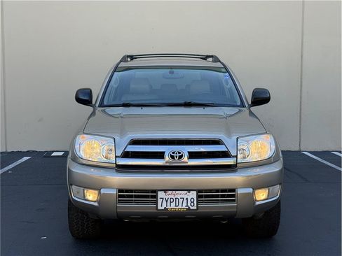 Used 2005 Toyota 4Runner SR5 RWD image 3