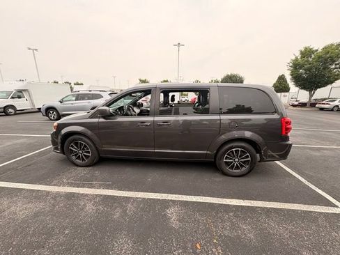 Used 2019 Dodge Grand Caravan GT FWD image 10