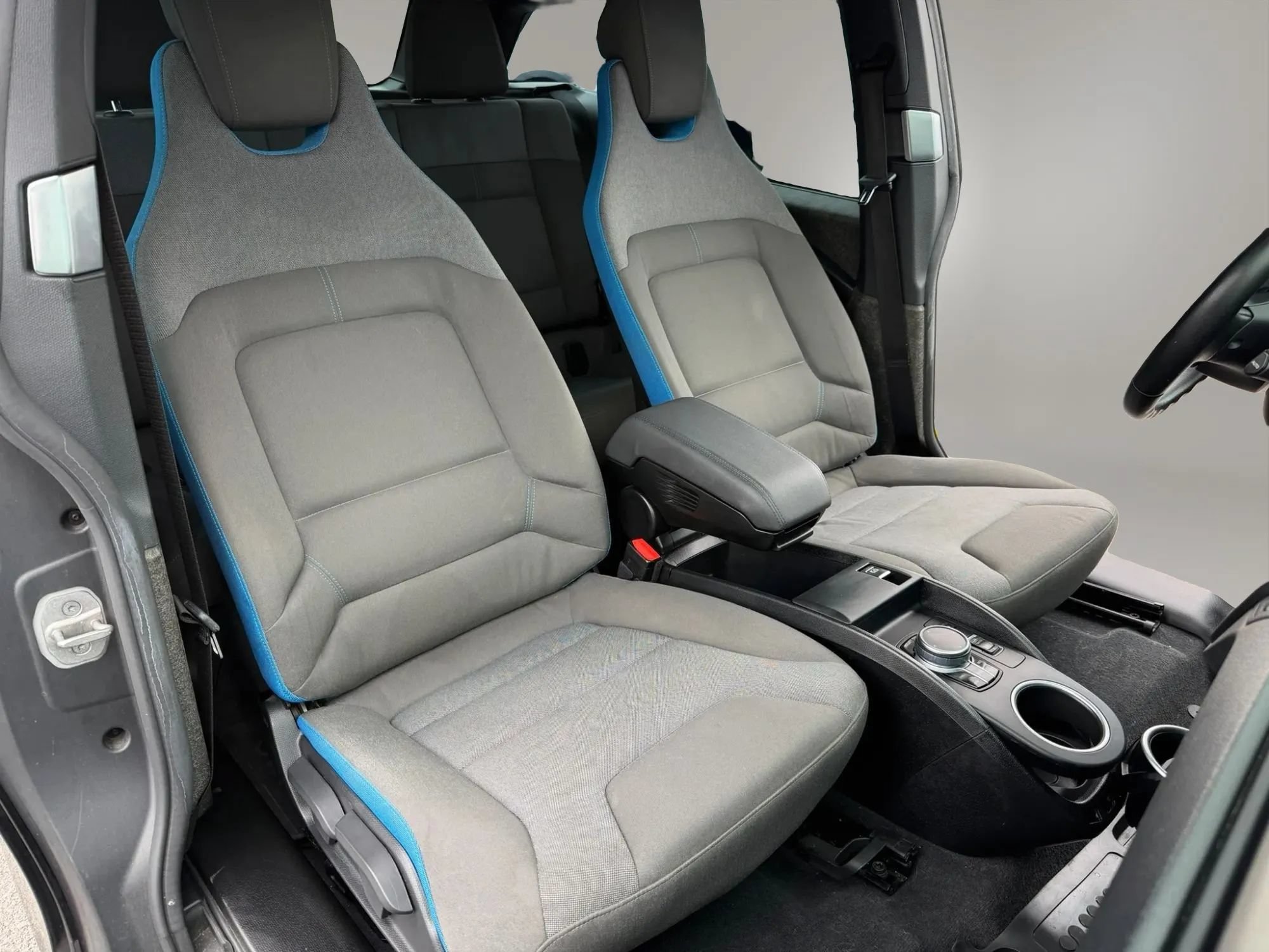 Used 2021 BMW i3 RWD image 15