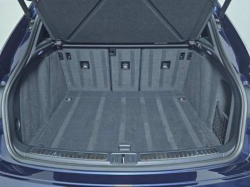 Certified 2023 Porsche Macan Turbo AWD/4WD image 13