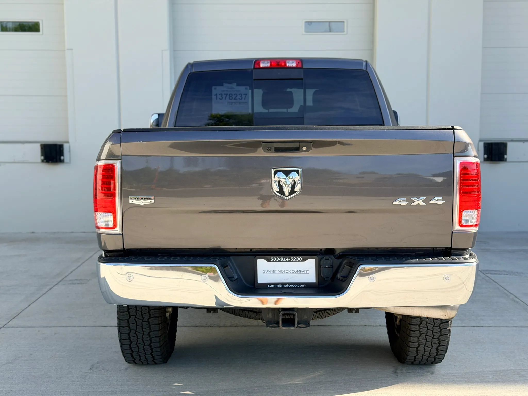 Used 2016 RAM 2500 Laramie w/ Convenience Group AWD/4WD image 4