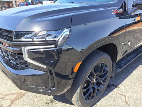 Used 2023 Chevrolet Tahoe Z71 w/ Luxury Package AWD/4WD image 20