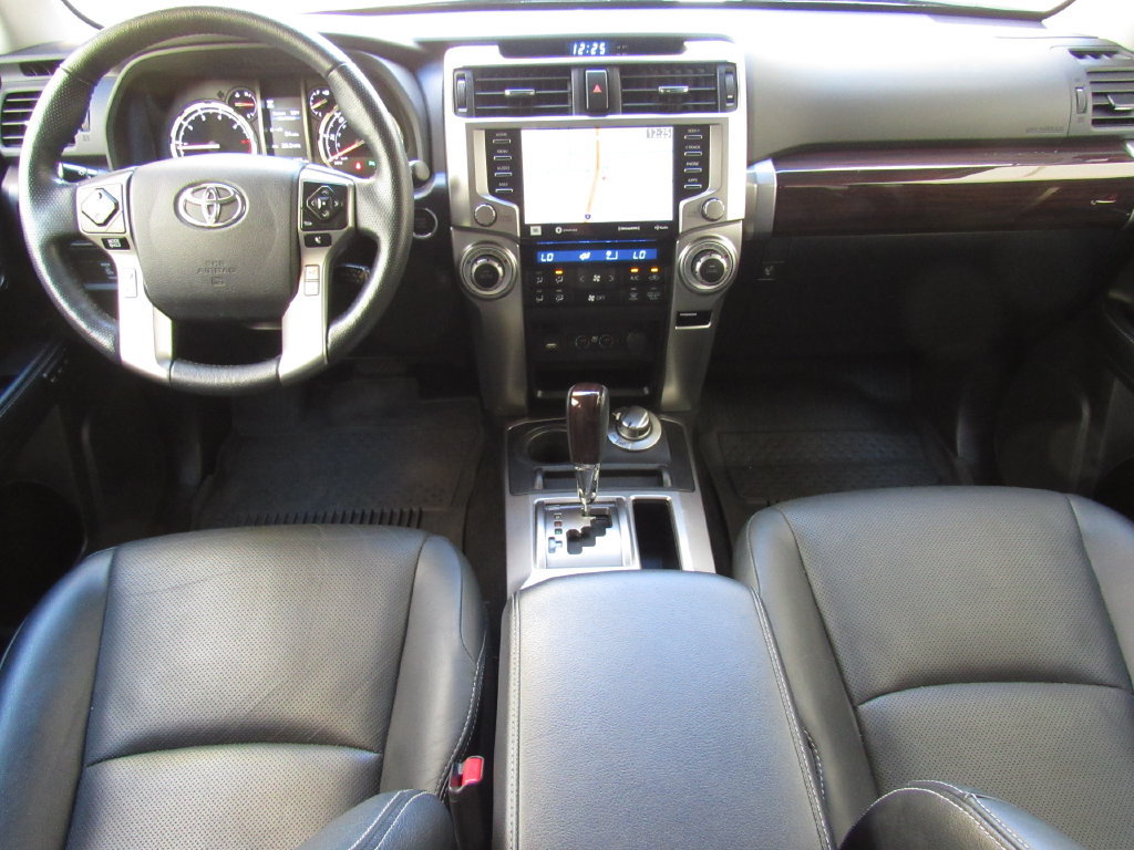 Used 2023 Toyota 4Runner Limited AWD/4WD image 31